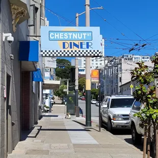 the sign for chestnut diner