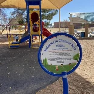 Canopy to keep the drizzle off the kids.