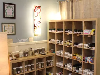 Mama Luna Natural Apothecary