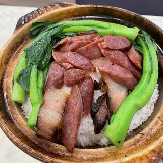 L1. Preserved Sausage and Pork Rice in Clay Pot