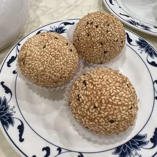 B14. Sesame Seeds Ball