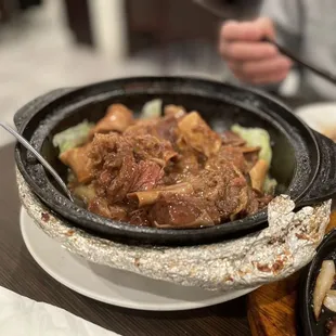 110. Beef Stew with Lettuce in Clay Pot