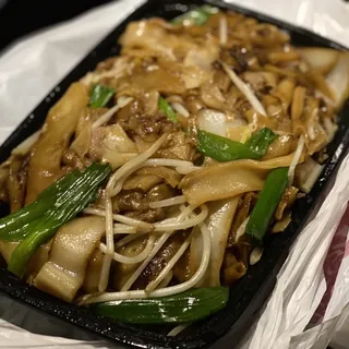 L13. Hometown Fried Rice Noodle