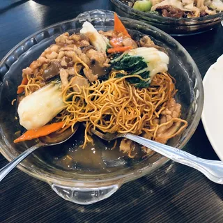 L25. Chicken Pan-Fried Crispy Noodle