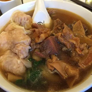M12. Beef Stew Wonton Noodle Soup