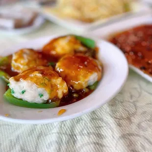 SHRIMP STUFFED BELL PEPPER(K) $8.88 百花釀青(廚）