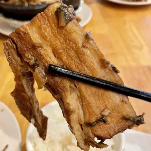 96. Stew Pork Belly in Clay Pot