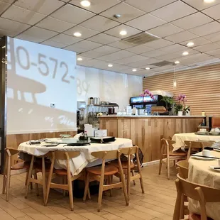 ramen and noodles, interior