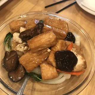 100. Braised Tofu with Mushroom