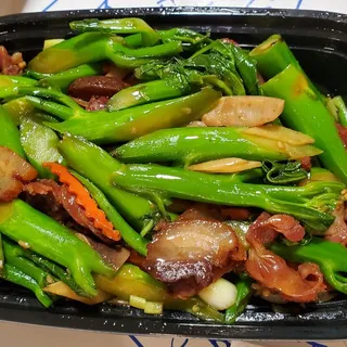 113. Preserved Sausage and Meat with Broccoli