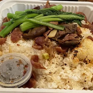 115. Preserved Sausage and Pork Rice in Clay Pot