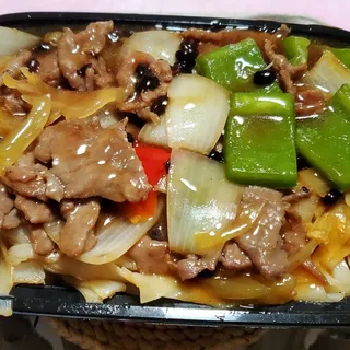 122. Beef with Preserved Vegetable Chow Fun