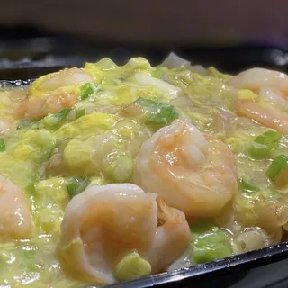 127. Scrambled Egg with Prawns Chow Fun