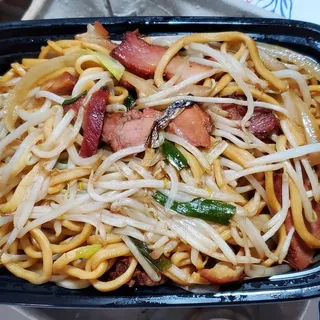 136. BBQ Pork Chow Mein