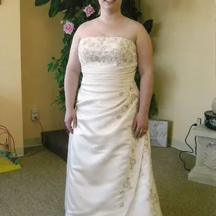 Cheung&apos;s Tailor Alterations - Wedding/ Prom/ Bridesmaid Dress Alterations