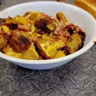 Breakfast Bowl with corned beef hash