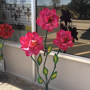Metal painted flowers