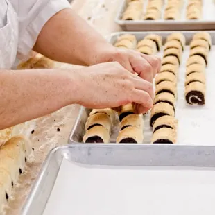 Pure sweet butter, the finest golden California walnuts, and premium and all-natural fruits are used at Chewys.