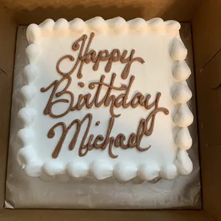 Gluten Free, Celiac friendly cake from Chez Cake Bakery!