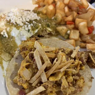 Carnitas Huevos Rancheros