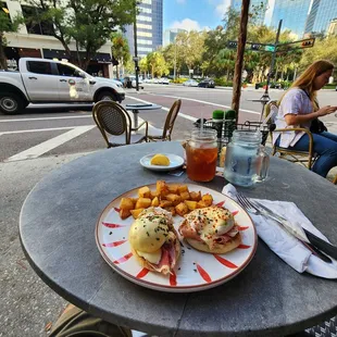 Outside seating, with Eggs Benedict, made correctly!!
