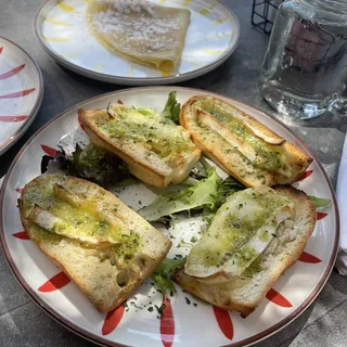 Baguette with Brie