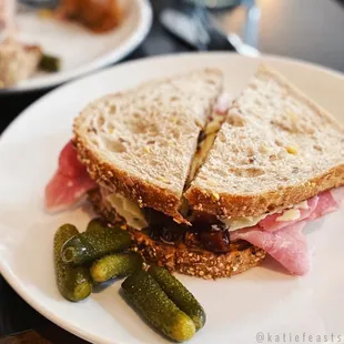 Ham sandwich