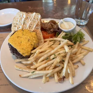 100% (8 oz)Angus beef Burger