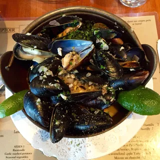 Les Moules Mariniere