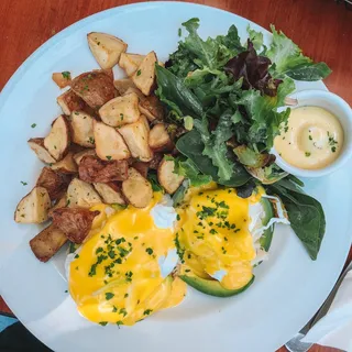 Dungeness crab benedict