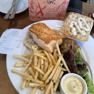 Fish Burger (grilled salmon)