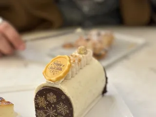 Renaissance Pâtisserie