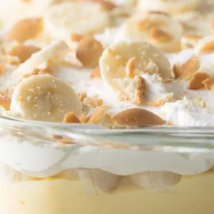 Banana Pudding with Vanilla Wafer Crumble