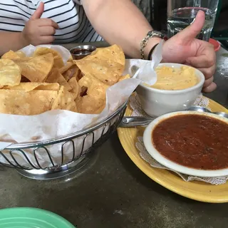 Chips and Queso