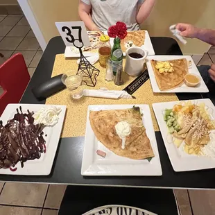 Monsieur, Tour Eiffel, Jambon, Patriote, Tropicale, Au Chocolat