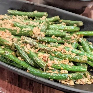 Charred Green Beans