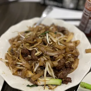 Beef chow fun