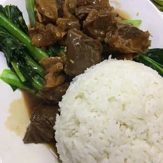 Beef and Vegetable on Rice