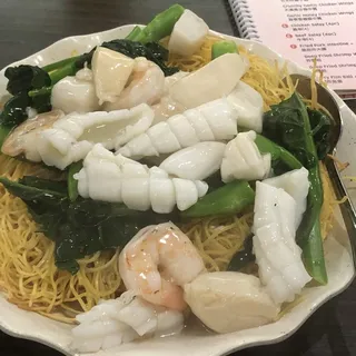 Seafood Combination Chow Mein