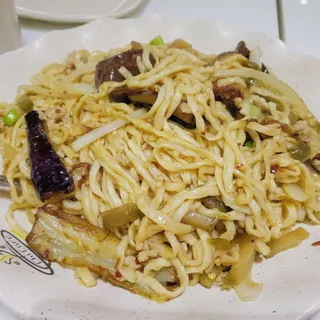 Eggplant E-Fu Noodle with Garlic Sauce