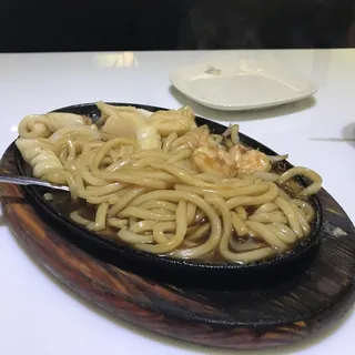 Sizzling Seafood Japanese Udon Noodle