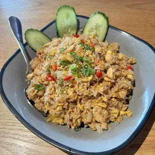 (L) Chicken Fried Rice