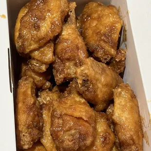 bbq chicken, fried chicken wings, chicken wings, fried chicken, chicken wings and fried chicken, poultry, food, bbq wings, chicken