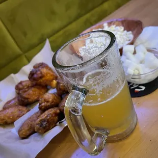 Wing &amp; Beer