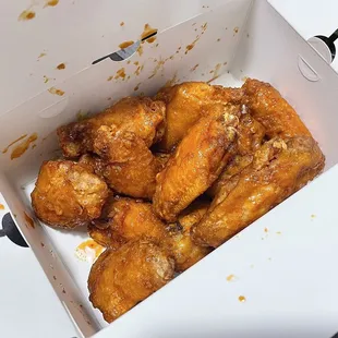 Medium Wings, spicy (carry-out)