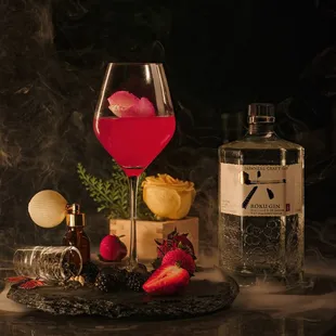 Daisy - infused Gin, Wildberries, Plum Wine Cardamom, Citrus, Sandalwood