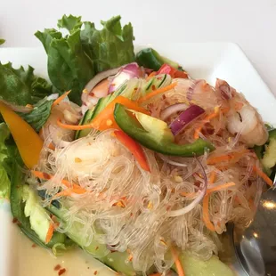 Long rice salad with shrimps
