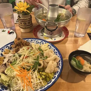 Papaya Salad Platter