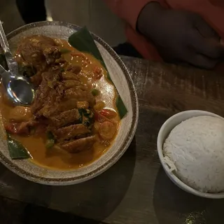 Roasted Duck curry (white rice)