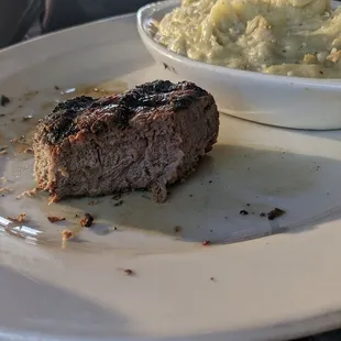 Filet mignon and mashed potatoes